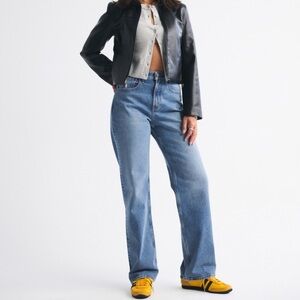 abercrombie // the 90s relaxed jean high rise